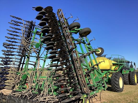 Image of John Deere 730 equipment image 4