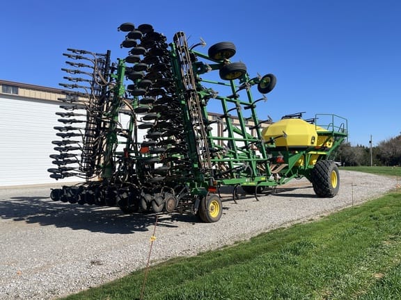 2009 John Deere 730 Equipment Image0