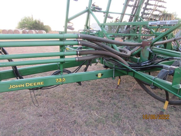 2009 John Deere 730 Equipment Image0