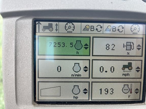 Image of John Deere 7330 equipment image 1