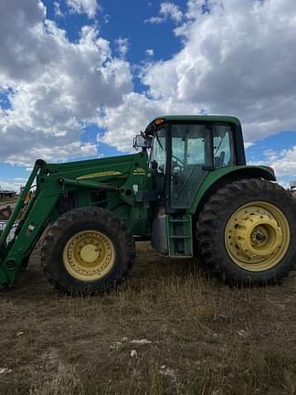 Image of John Deere 7330 equipment image 3