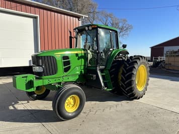 Main image John Deere 7330