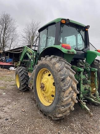 Image of John Deere 7330 equipment image 4