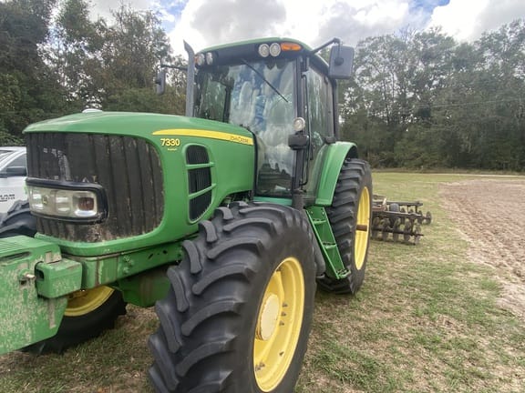 Main image John Deere 7330