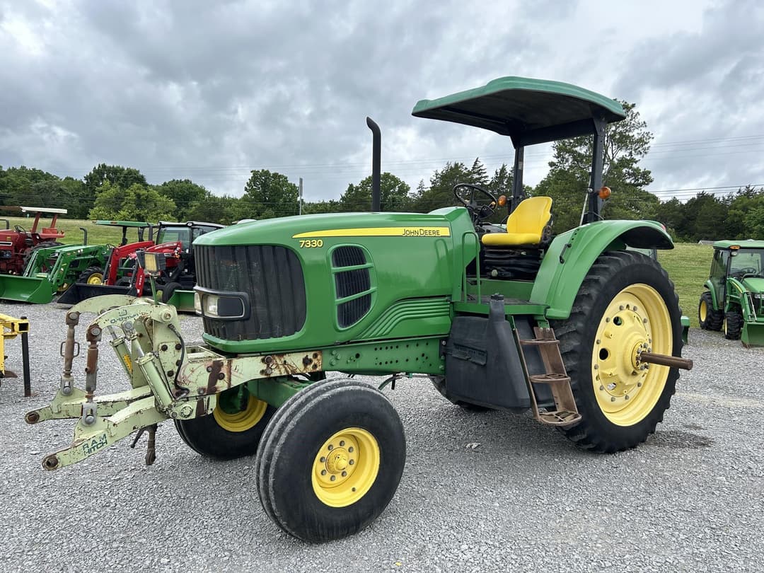 Image of John Deere 7330 Primary image