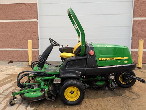 Image of John Deere 7400 equipment image 4