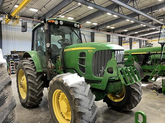 Image of John Deere 7430 Premium equipment image 2