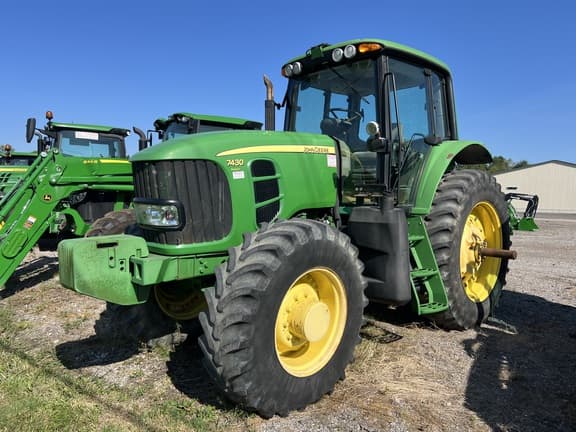 Image of John Deere 7430 Premium equipment image 1