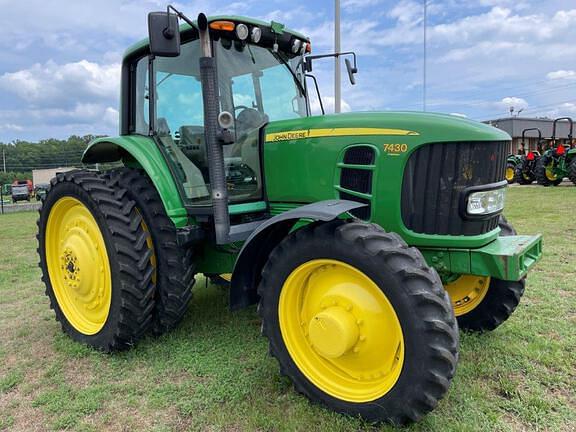 Image of John Deere 7430 Premium equipment image 1