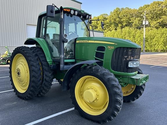 Image of John Deere 7430 Premium equipment image 1