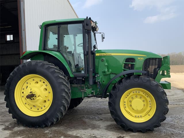Image of John Deere 7430 Premium equipment image 2