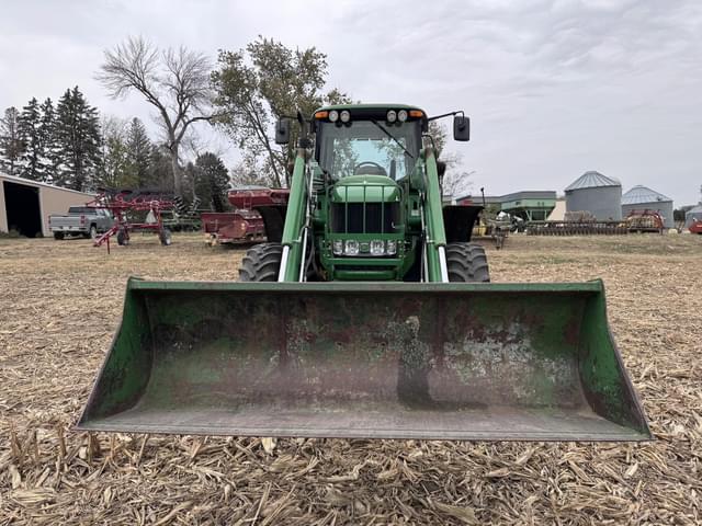 Image of John Deere 7430 Premium equipment image 3