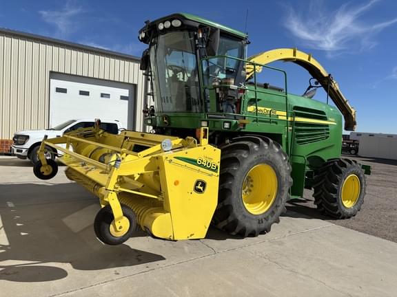 Image of John Deere 7450 equipment image 3