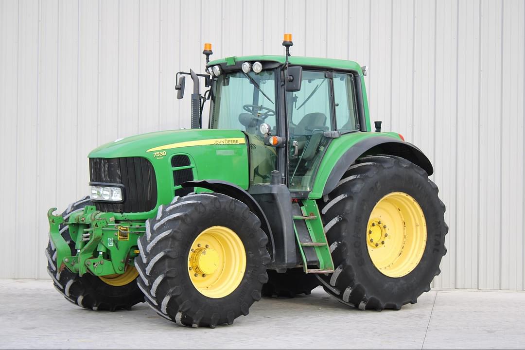 Image of John Deere 7530 Premium Primary image