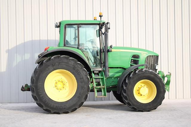 Image of John Deere 7530 Premium equipment image 4