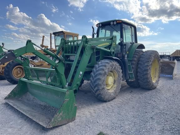 Image of John Deere 7530 Premium Primary image