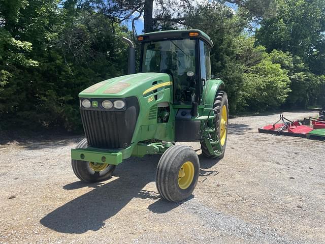 Image of John Deere 7630 equipment image 1