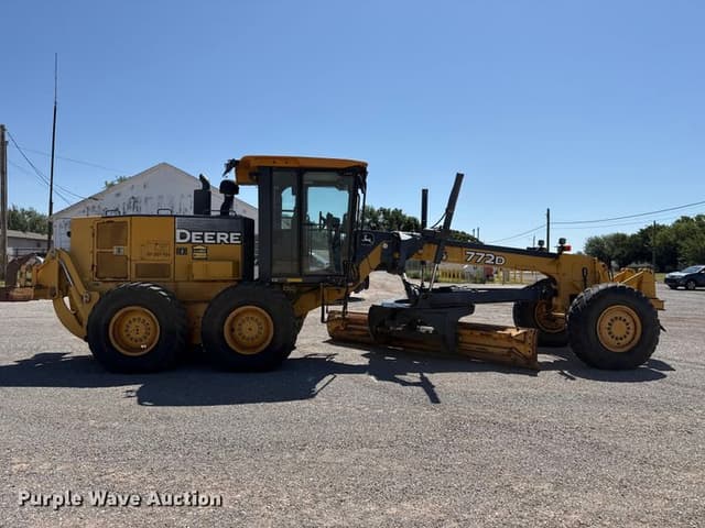 Image of John Deere 772D equipment image 3