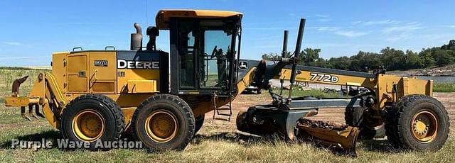 Image of John Deere 772D equipment image 3