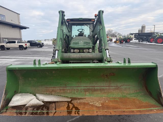 Image of John Deere 7730 equipment image 1