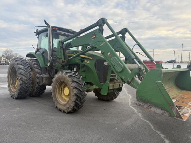 Image of John Deere 7730 equipment image 2