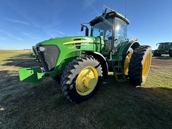 Image of John Deere 7830 equipment image 1