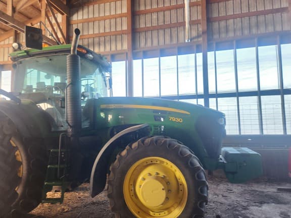 Image of John Deere 7930 equipment image 2