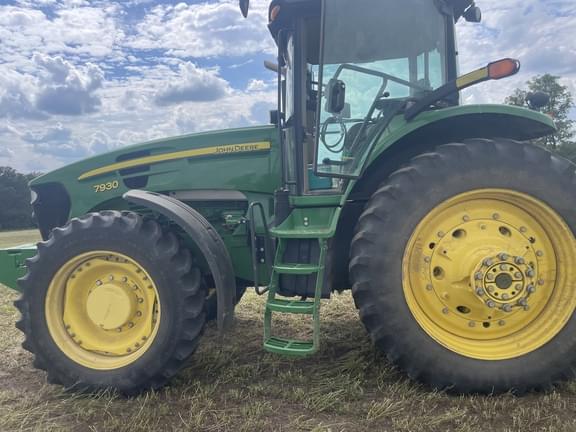 Image of John Deere 7930 equipment image 1
