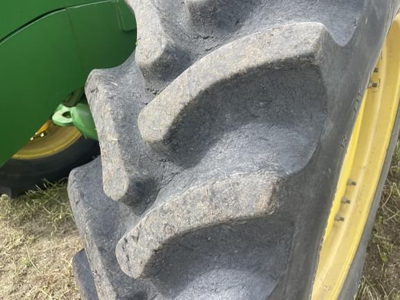 Image of John Deere 7930 equipment image 2