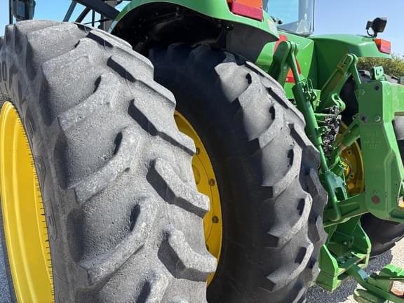 Image of John Deere 8130 equipment image 4