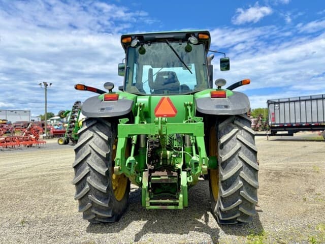 Image of John Deere 8130 equipment image 4