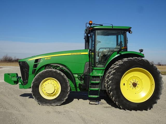 Image of John Deere 8130 equipment image 1