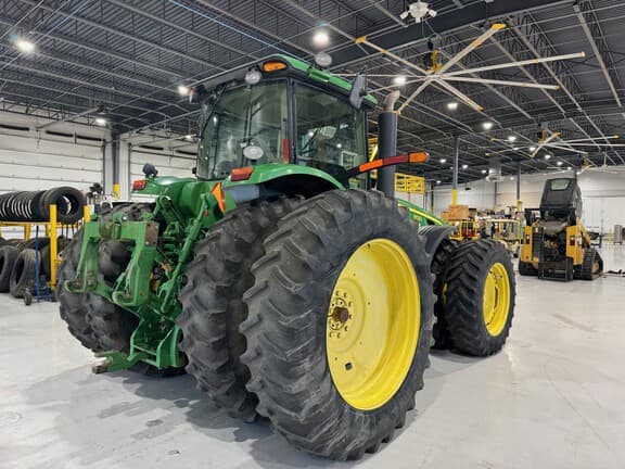 Image of John Deere 8130 equipment image 3