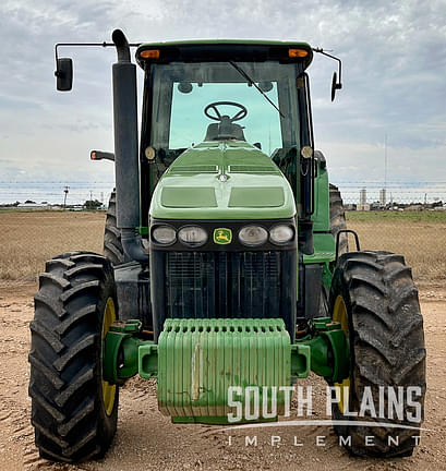 Image of John Deere 8130 equipment image 2