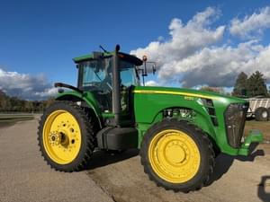 2009 John Deere 8130 Image