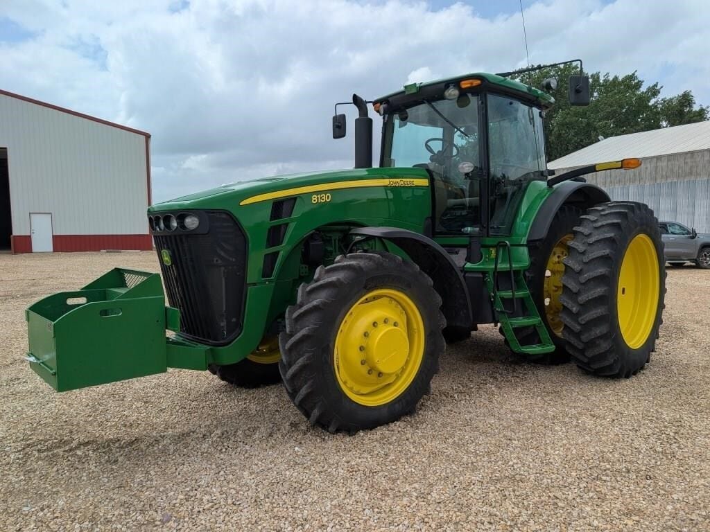 2009 John Deere 8130 Equipment Image0