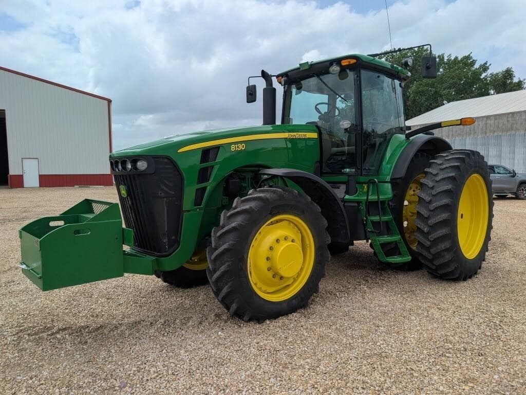Image of John Deere 8130 Primary image