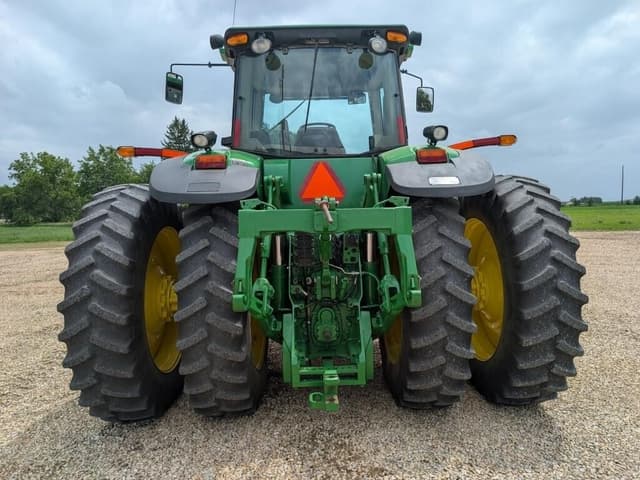 Image of John Deere 8130 equipment image 3