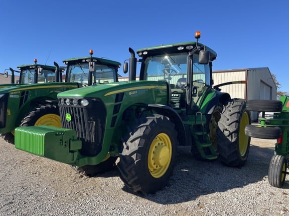 Main image John Deere 8225R