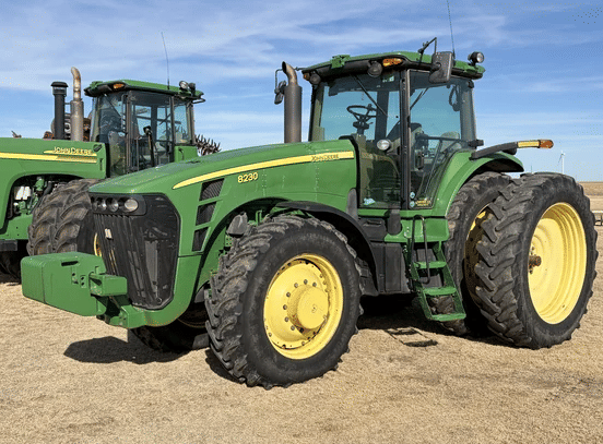 Image of John Deere 8230 Primary Image