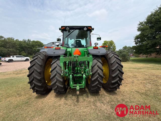 Image of John Deere 8230 equipment image 4