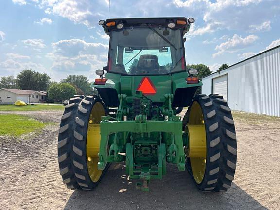 Image of John Deere 8230T equipment image 3