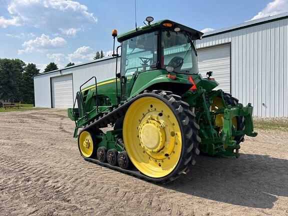 Image of John Deere 8230T equipment image 2