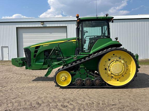 Image of John Deere 8230T equipment image 1