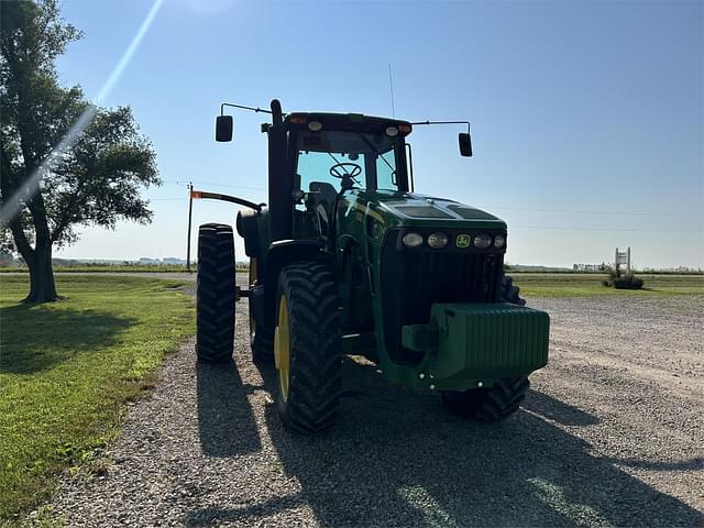 Image of John Deere 8330 equipment image 2