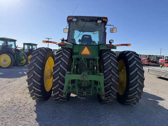 Image of John Deere 8330 equipment image 3