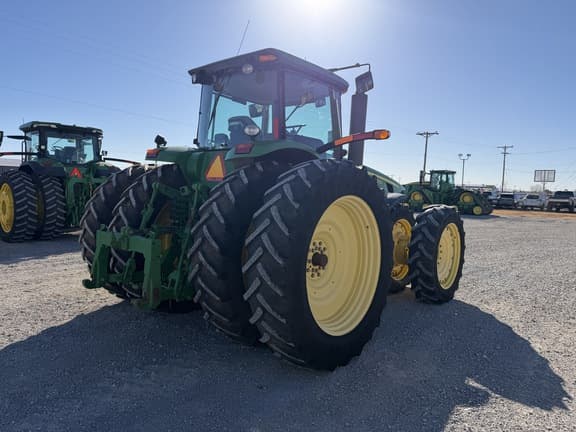 Image of John Deere 8330 equipment image 4