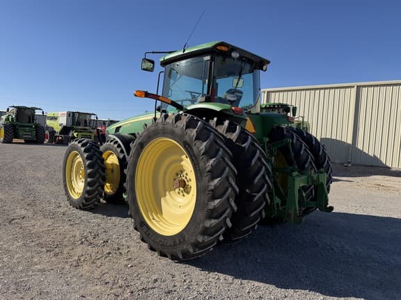 Image of John Deere 8330 equipment image 2