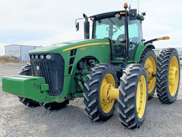 Main image John Deere 8330