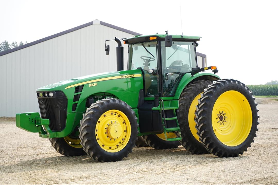 Image of John Deere 8330 Primary image
